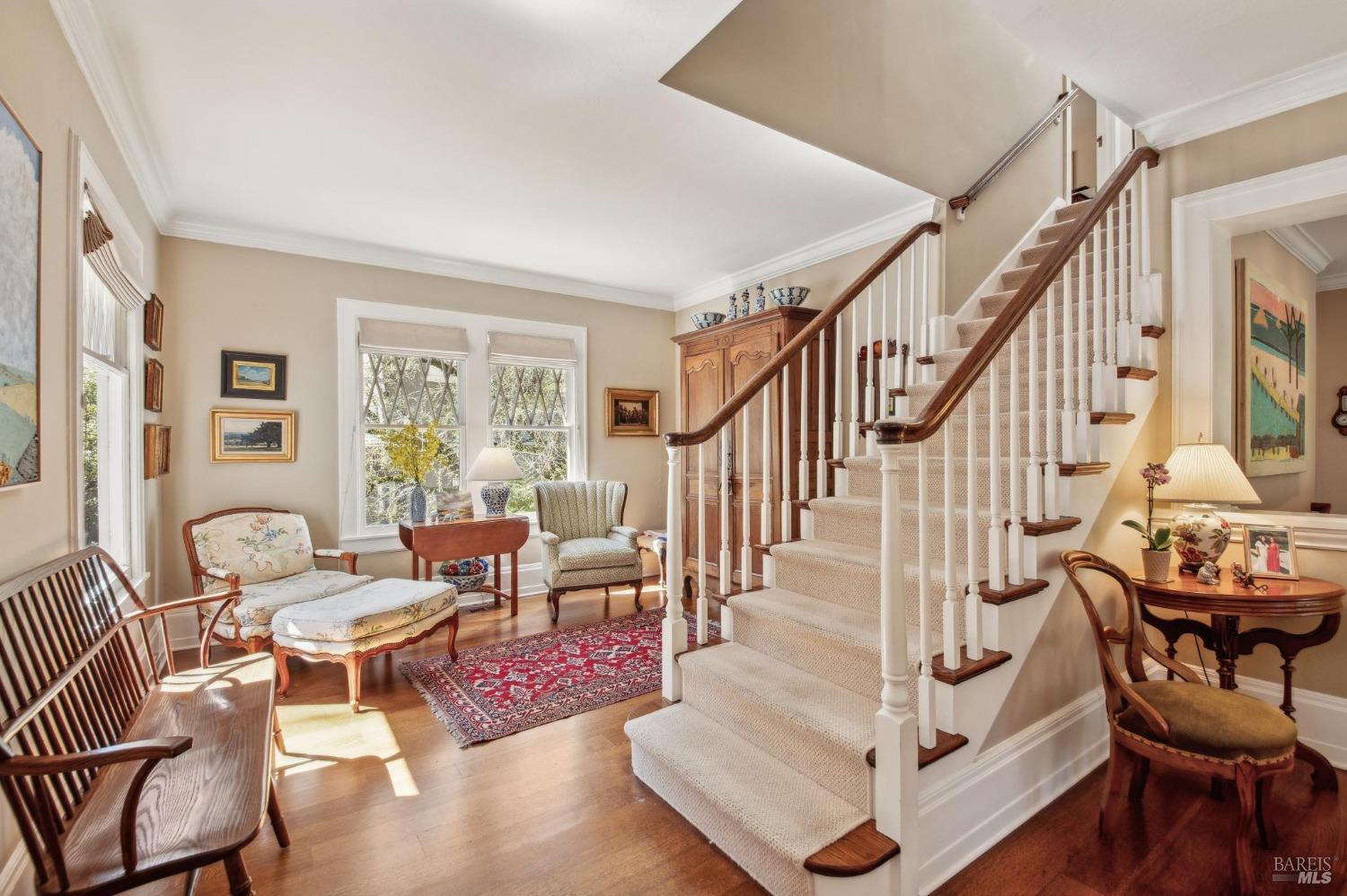 45 Wellington Ave