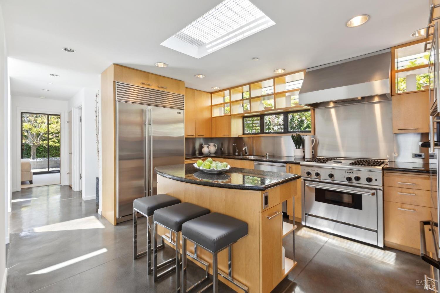 202 San Rafael Ave