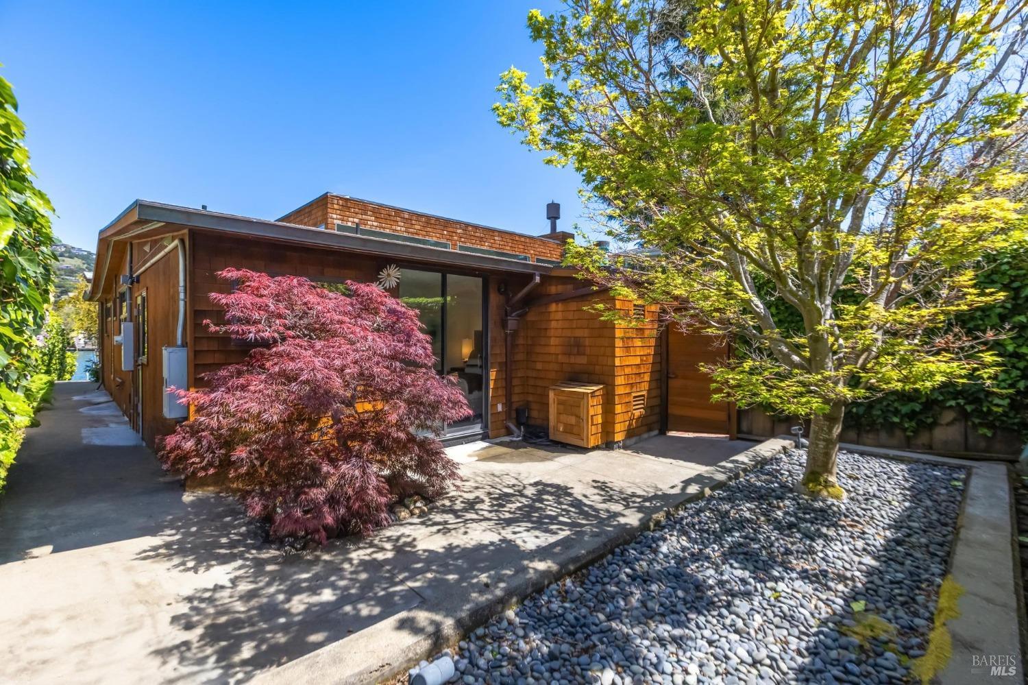 202 San Rafael Ave