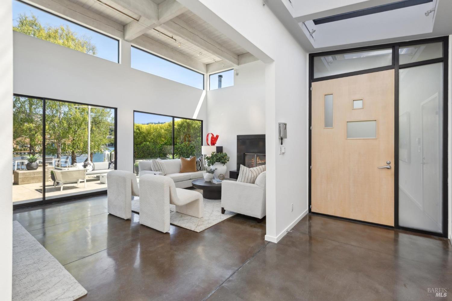 202 San Rafael Ave