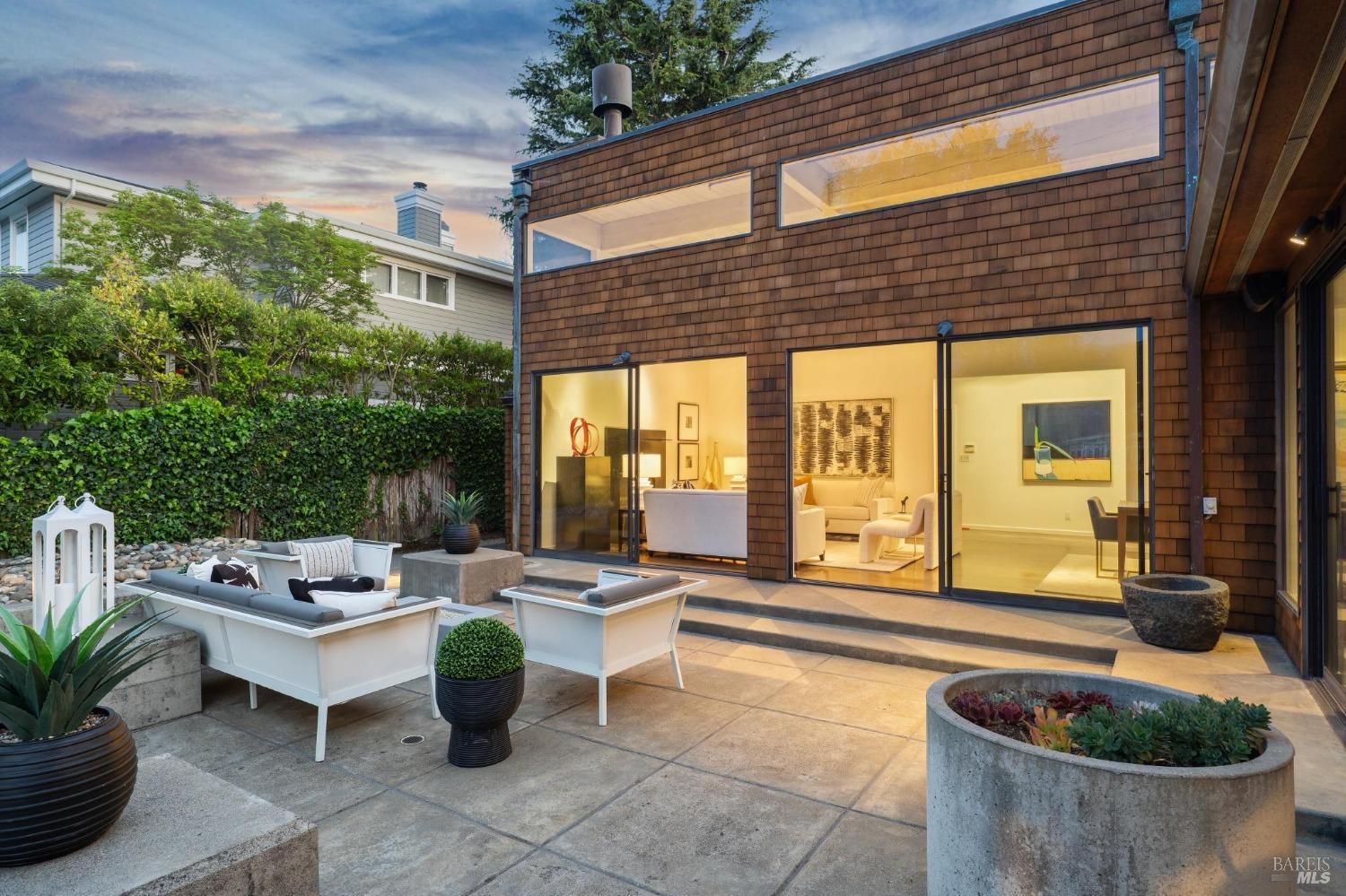 202 San Rafael Ave