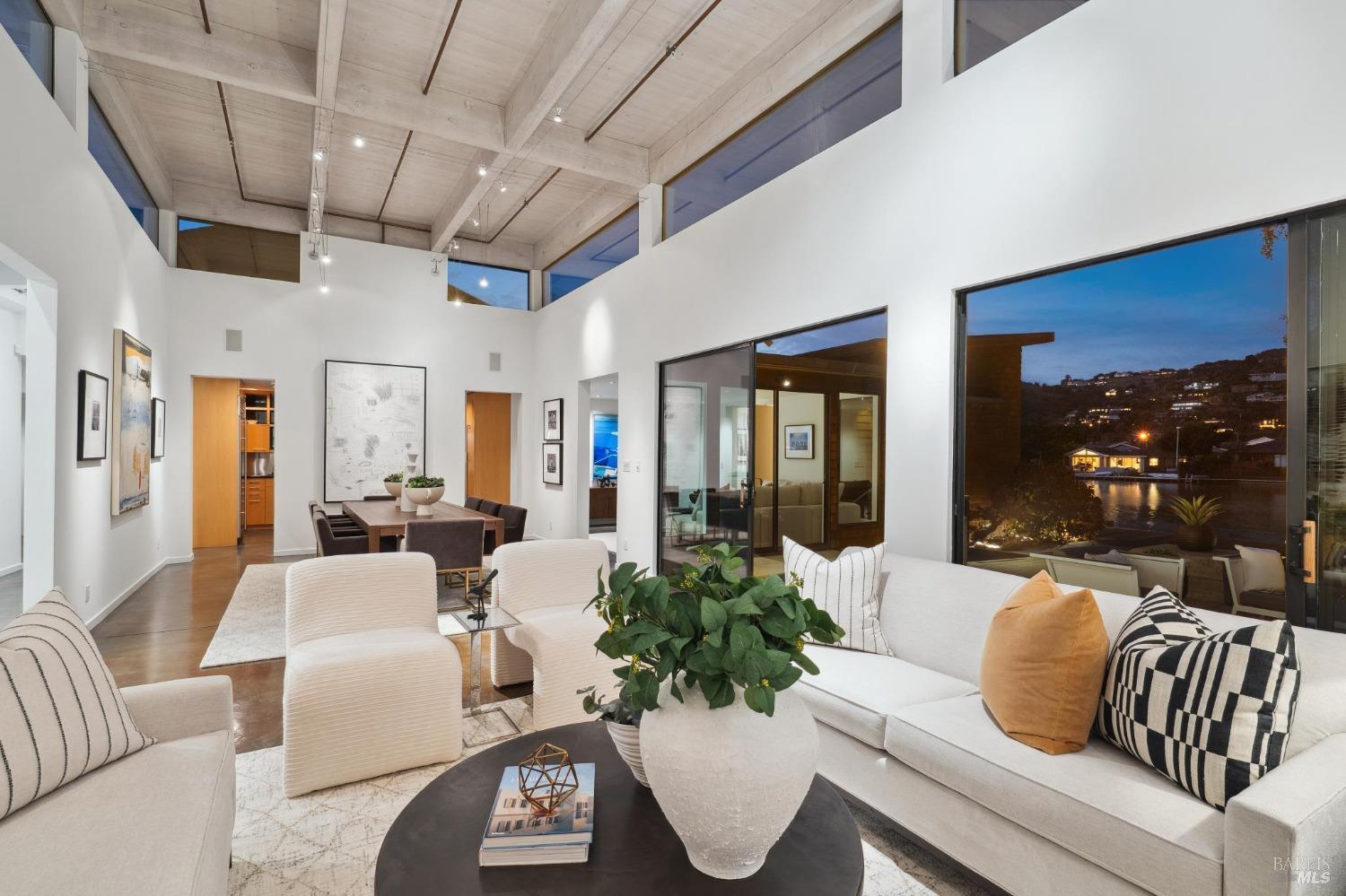 202 San Rafael Ave