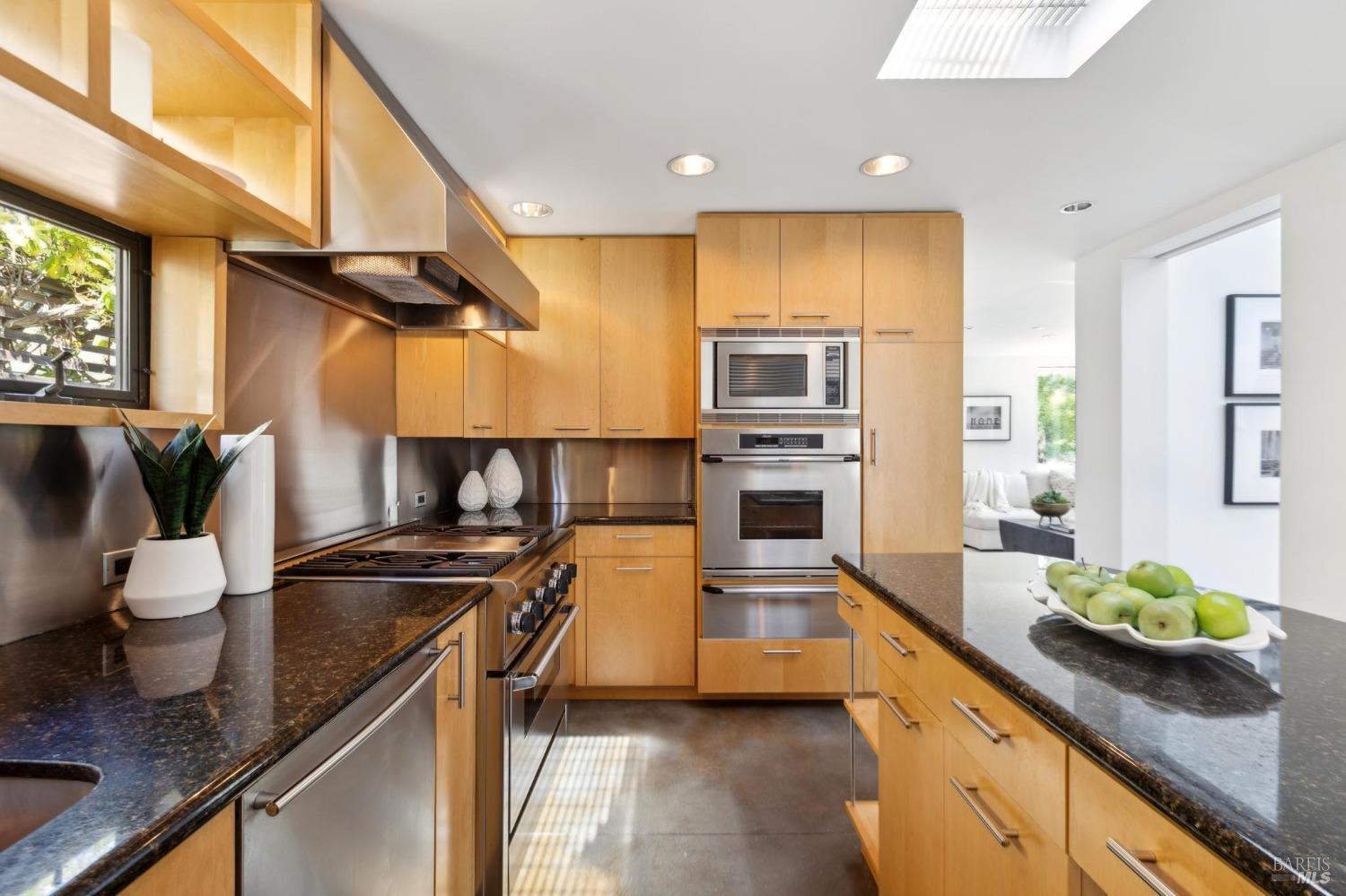 202 San Rafael Ave