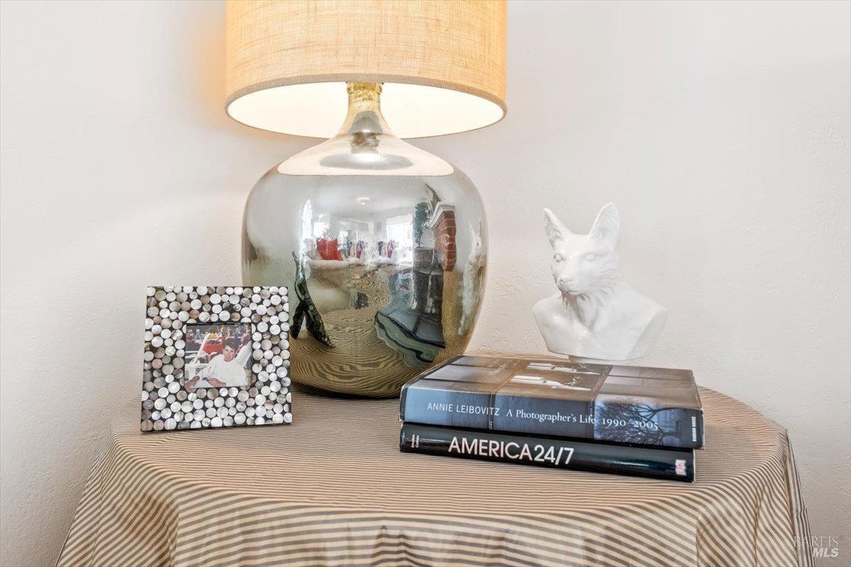 240 Los Angeles Blvd