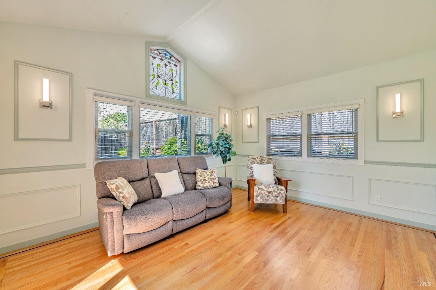 301 Orange Blossom Ln