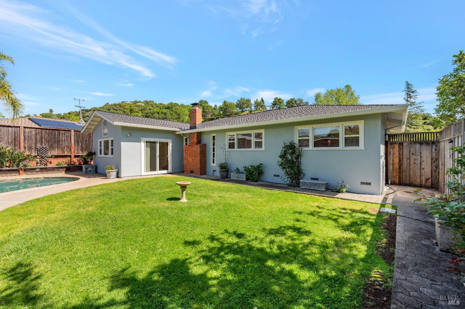 301 Orange Blossom Ln