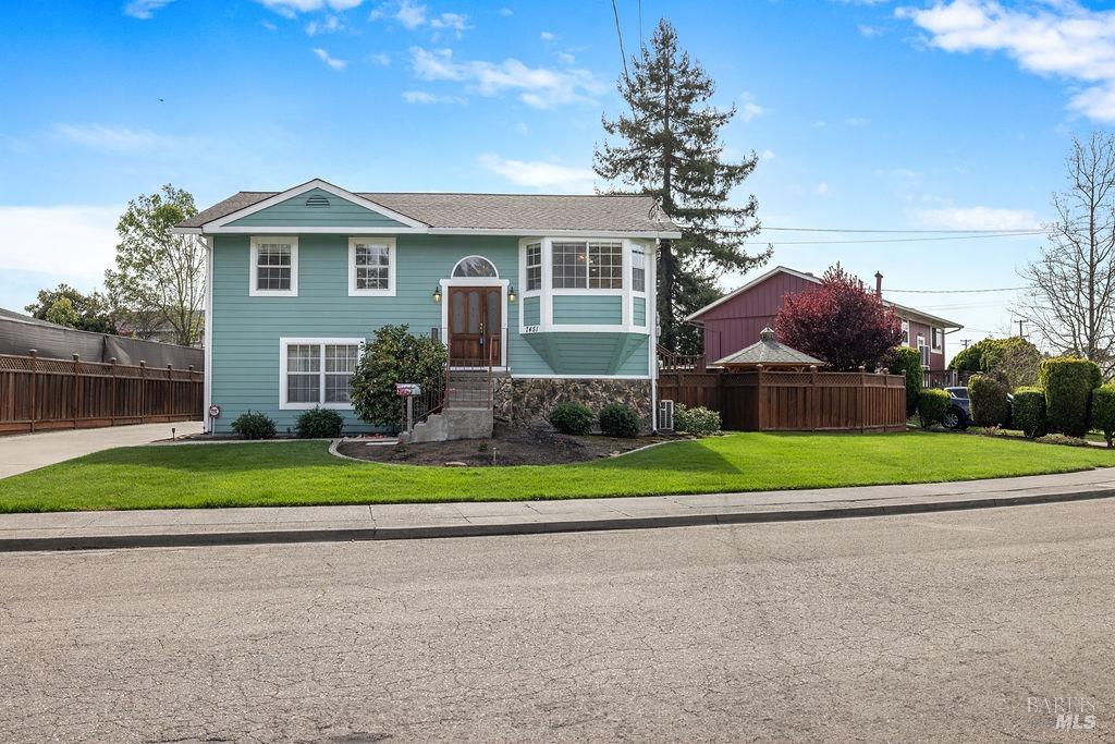 7451 Santa Barbara Dr