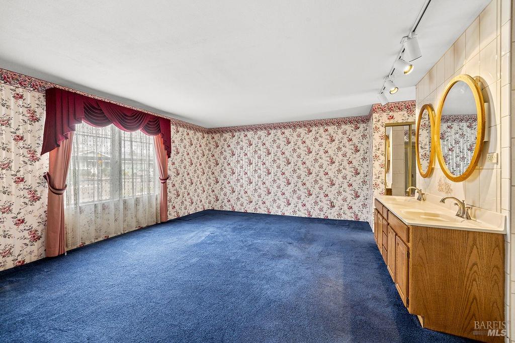 7451 Santa Barbara Dr