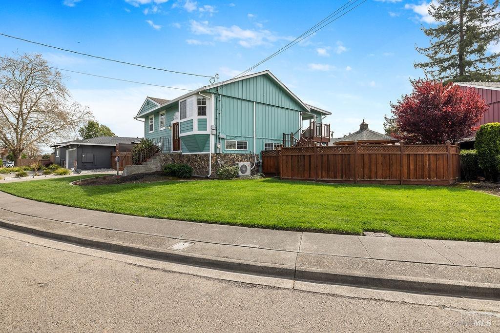 7451 Santa Barbara Dr