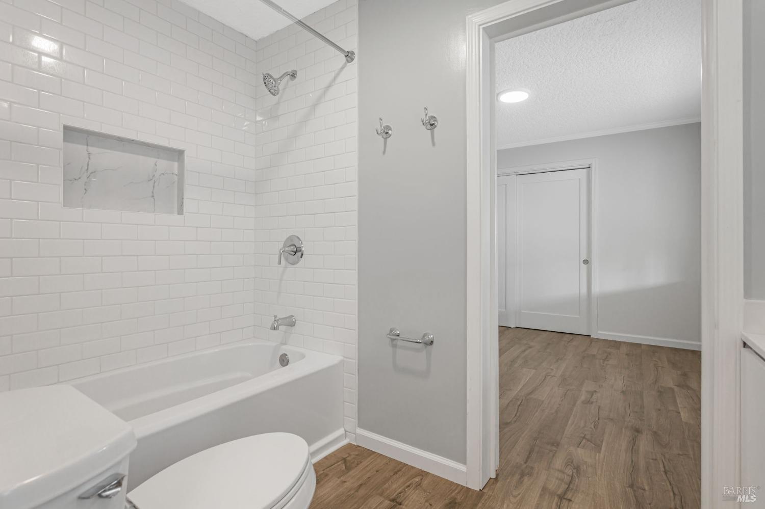 516 Sherry N St #244