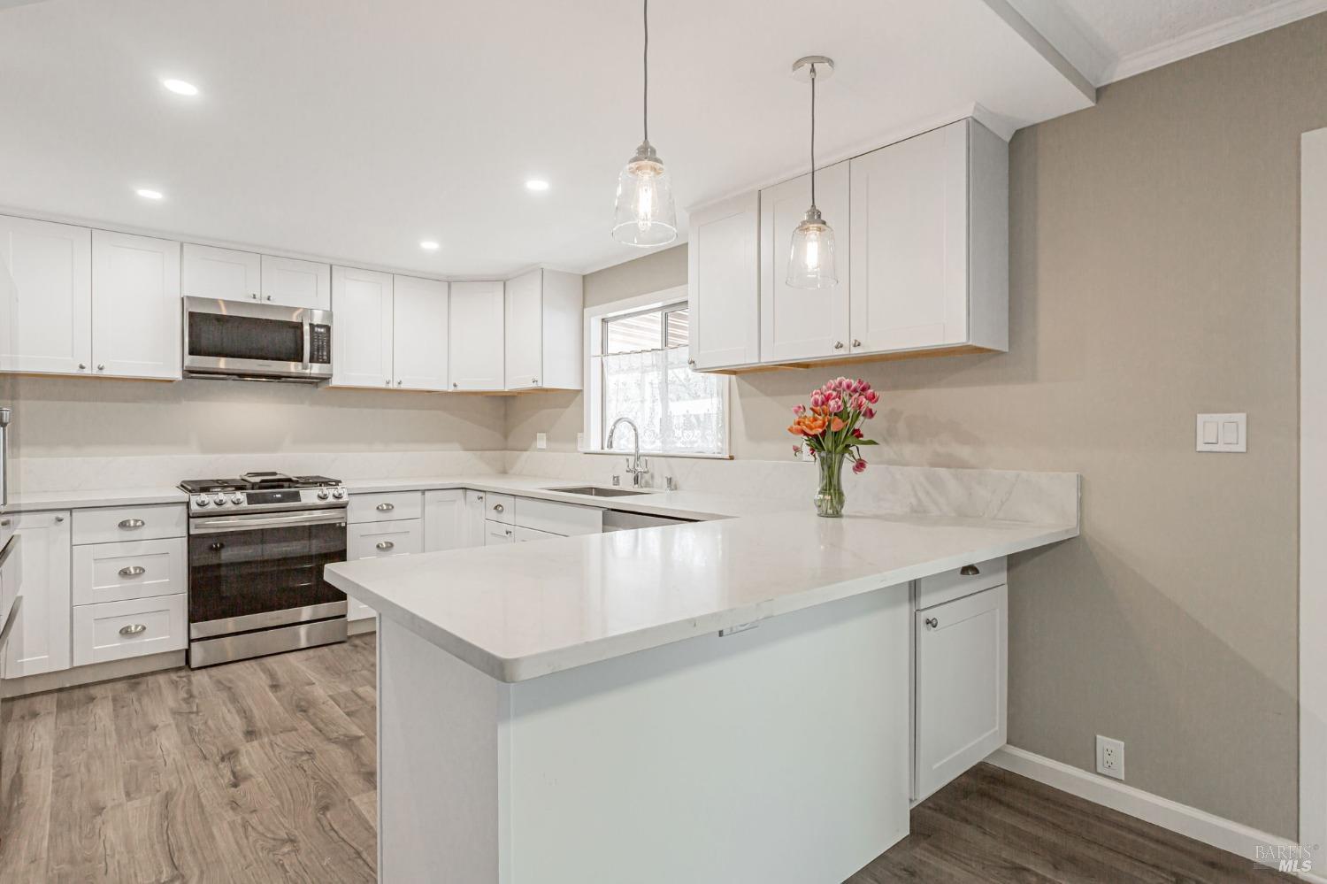 516 Sherry N St #244