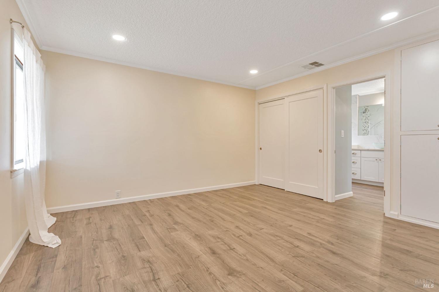 516 Sherry N St #244