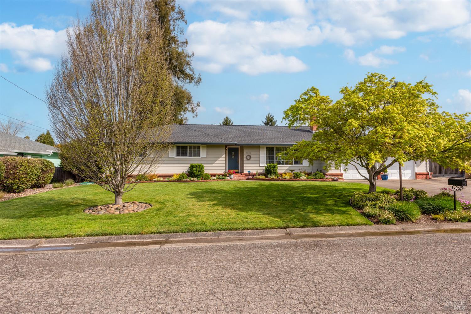 2323 Westview Way