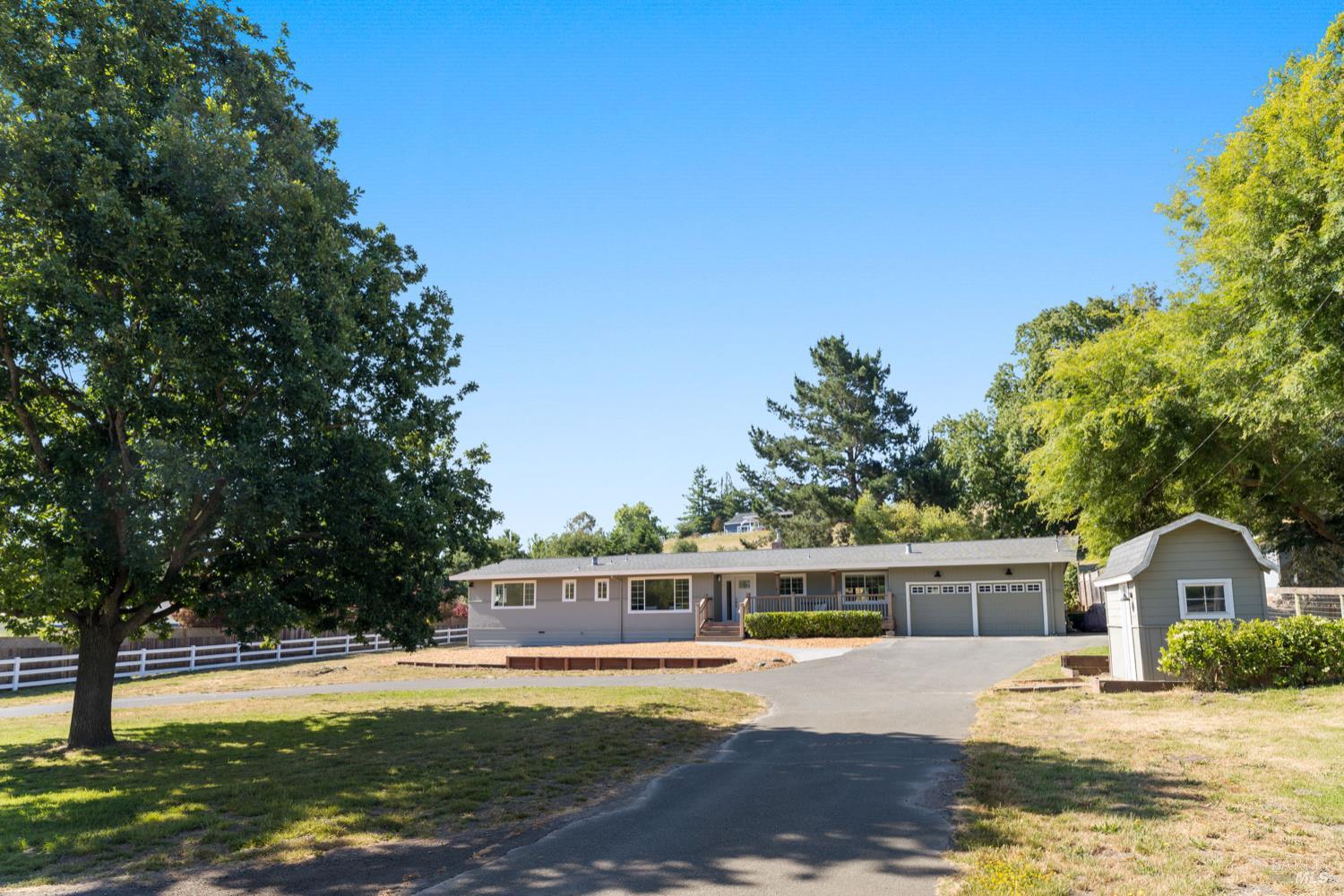 63 Queens Ln