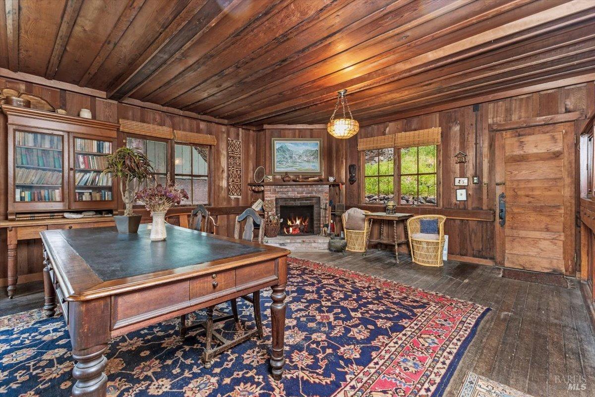 2426 S Fitch Mountain Rd