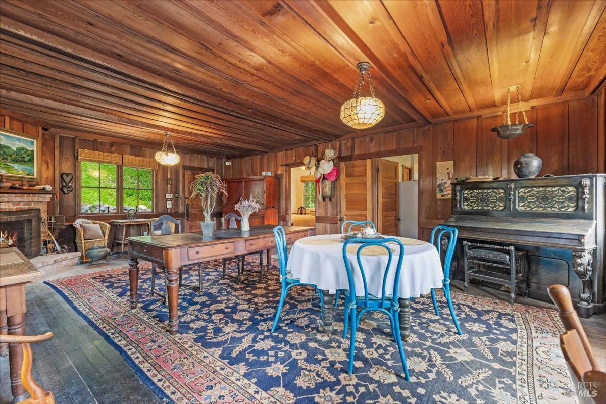 2426 S Fitch Mountain Rd