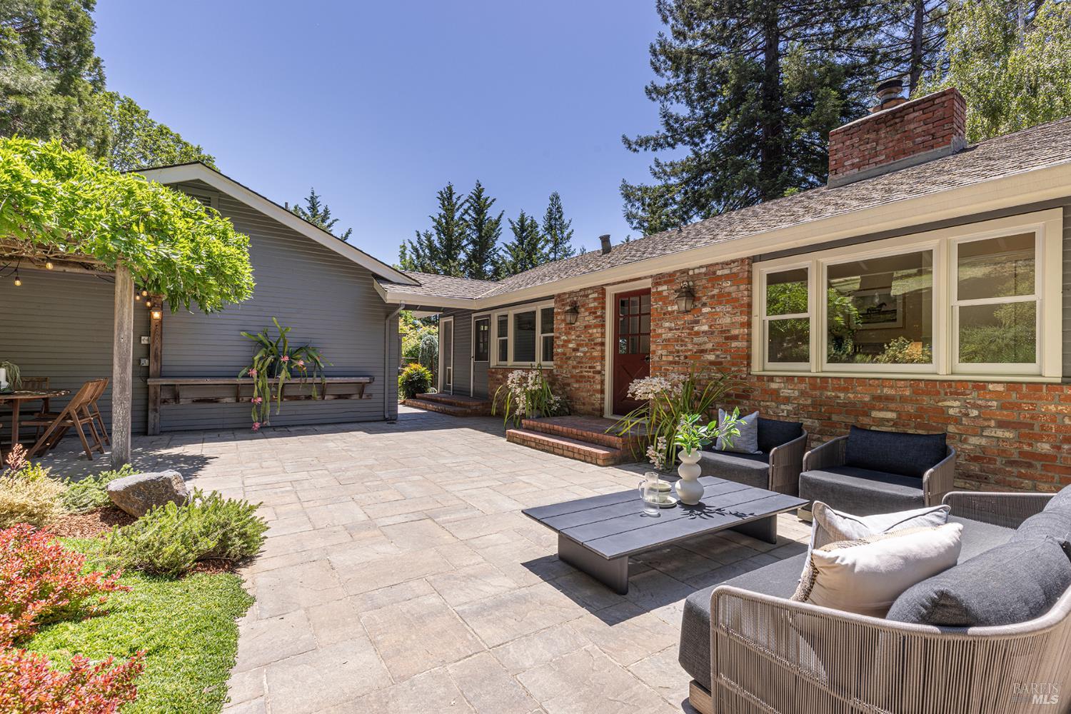 1643-1653 Furlong Rd