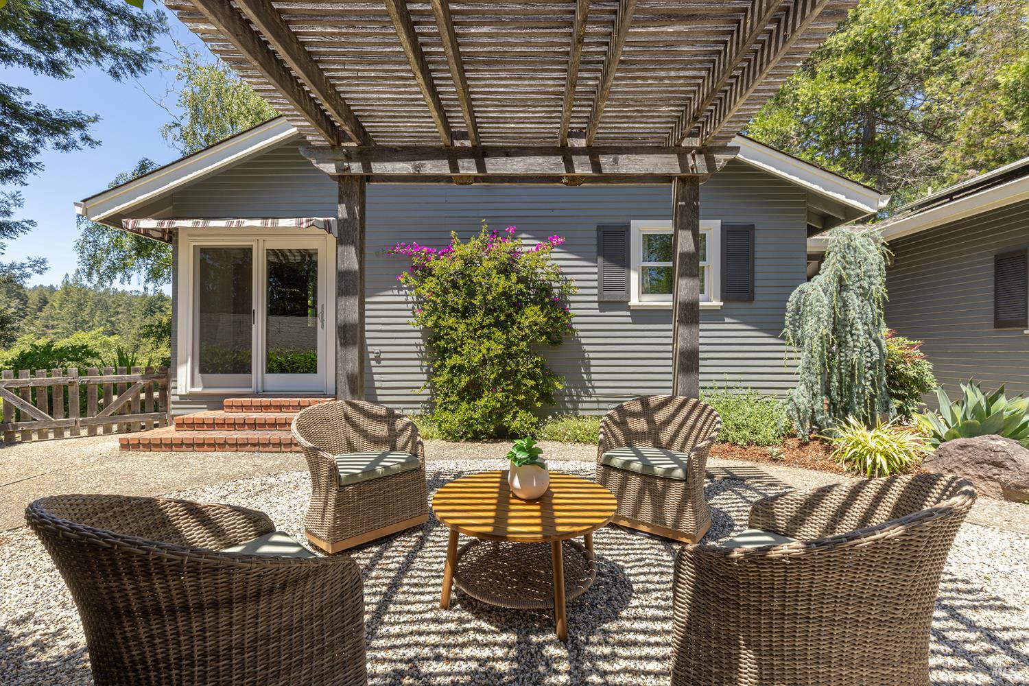 1643-1653 Furlong Rd