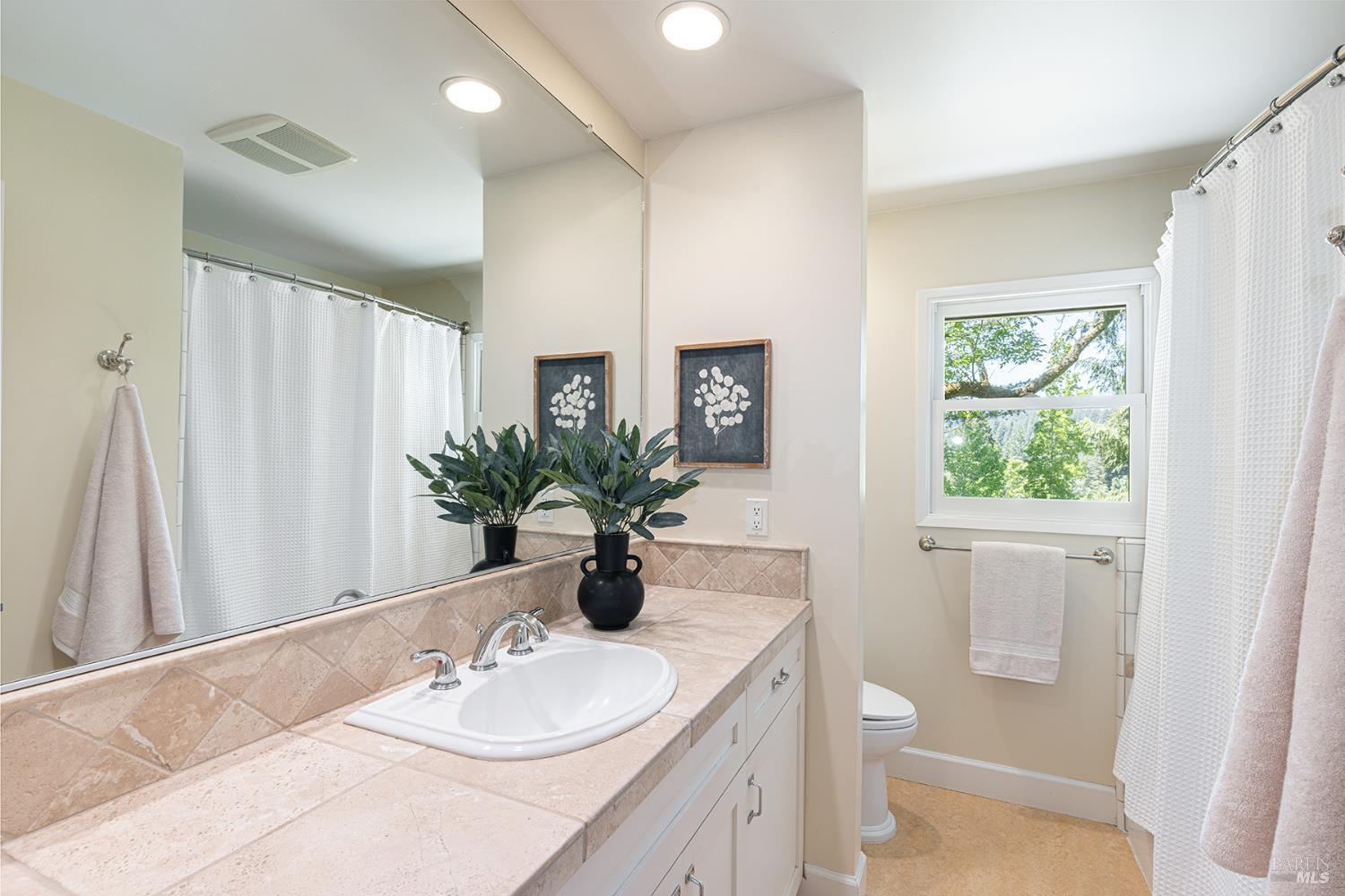 1643-1653 Furlong Rd