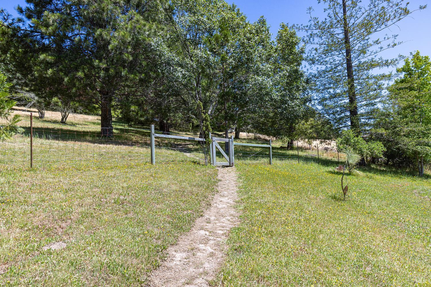 1643-1653 Furlong Rd