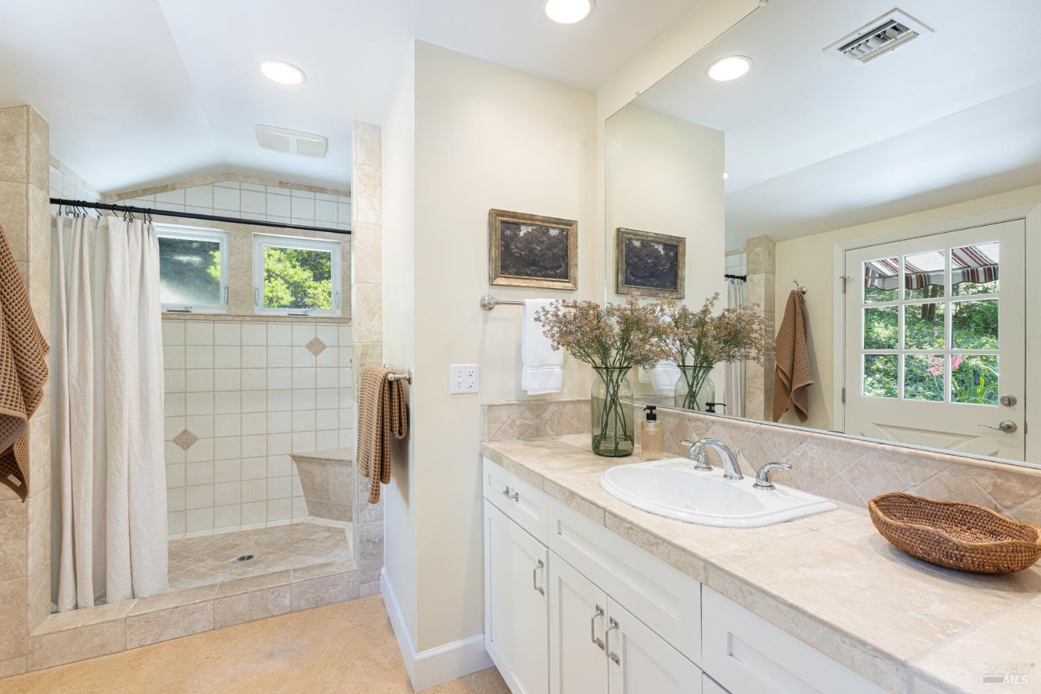 1643-1653 Furlong Rd