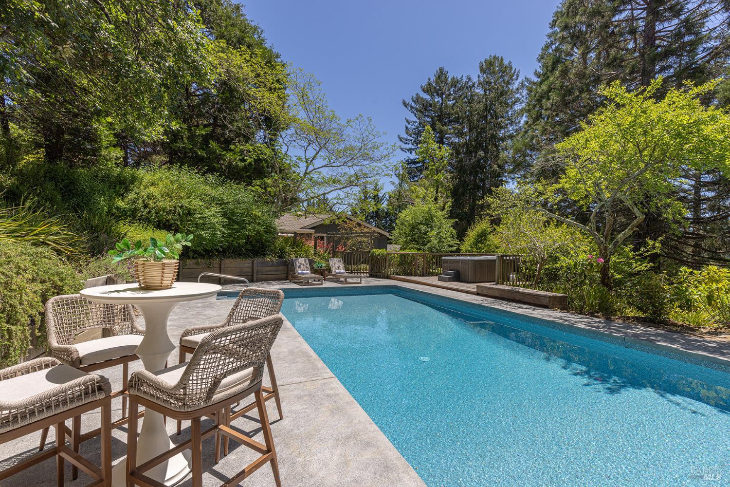 1643-1653 Furlong Rd