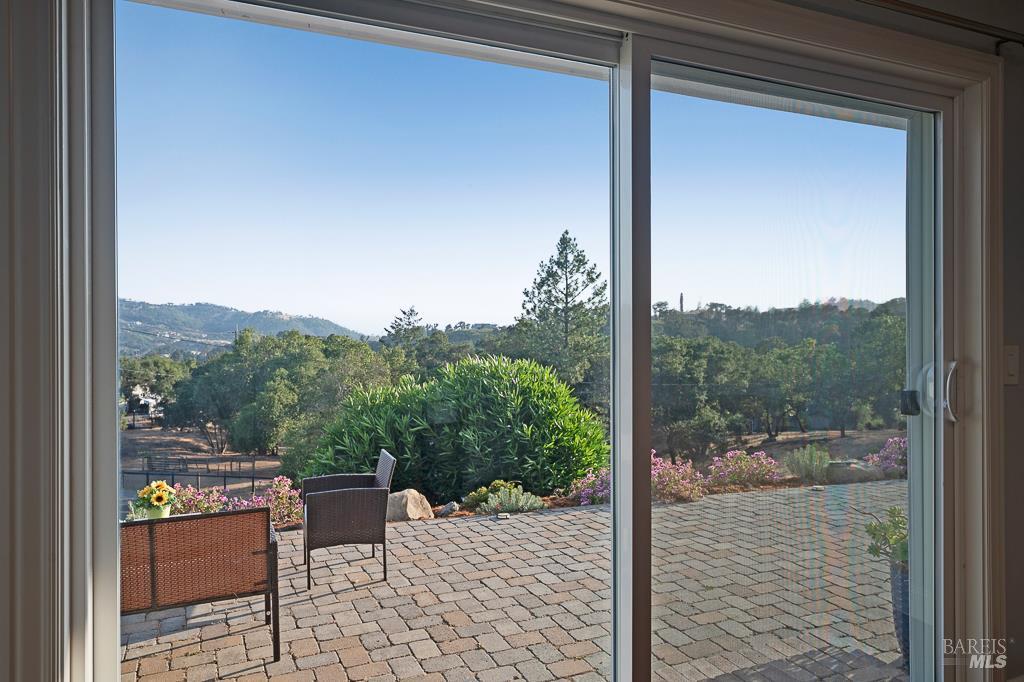5560 Crystal Dr