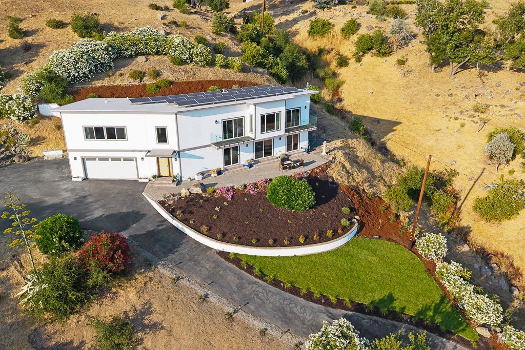 5560 Crystal Dr