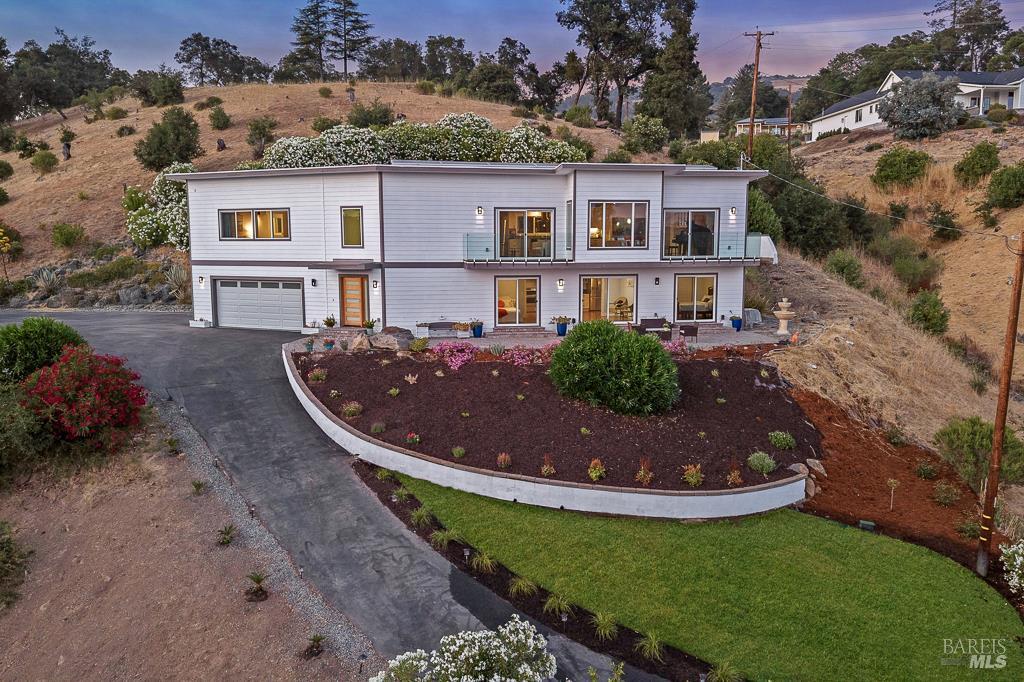 5560 Crystal Dr