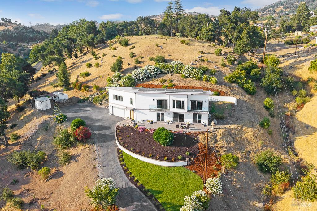 5560 Crystal Dr