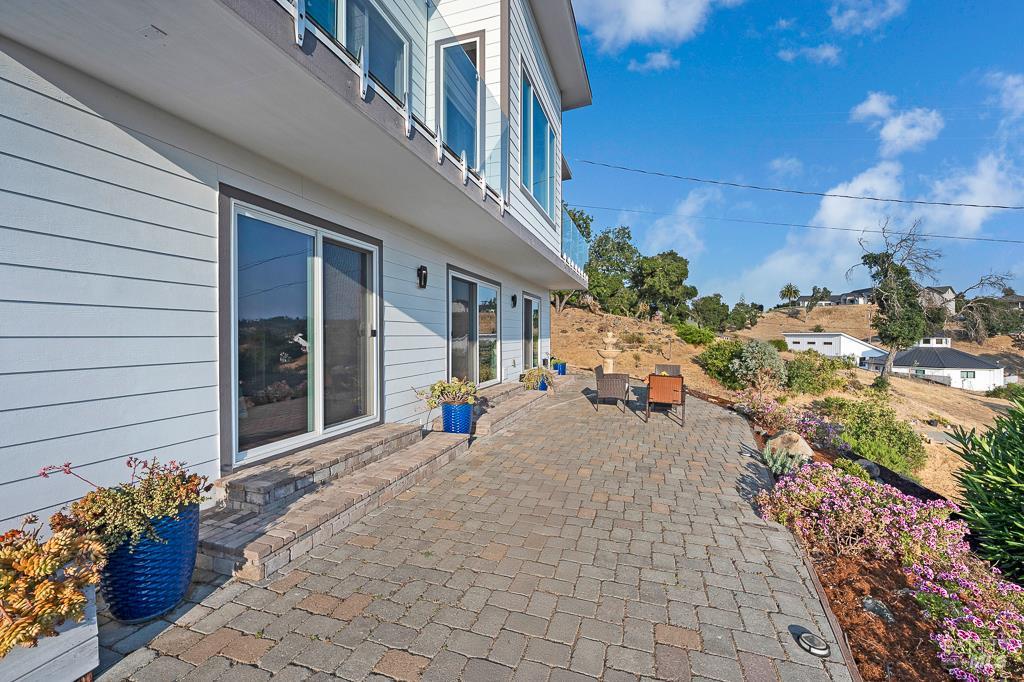 5560 Crystal Dr