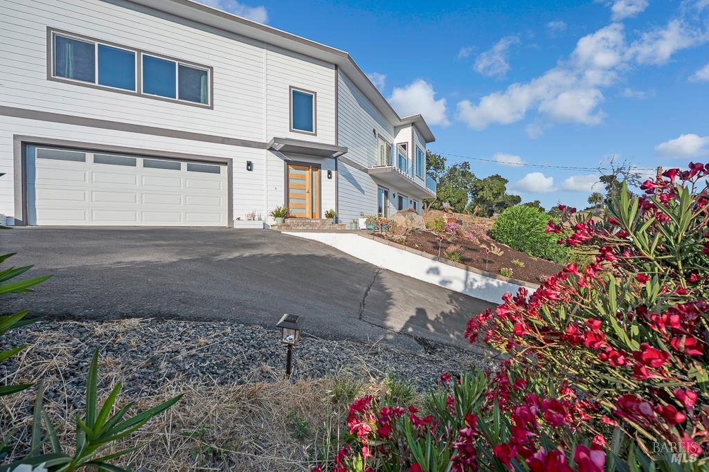 5560 Crystal Dr