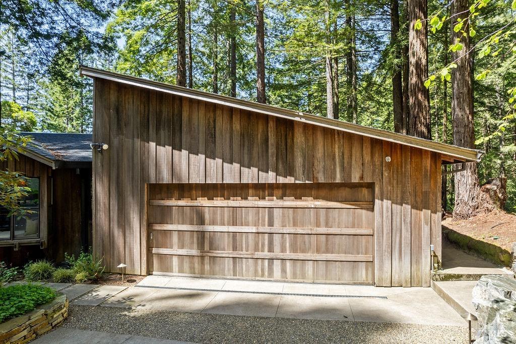 17090 Fitzpatrick Ln
