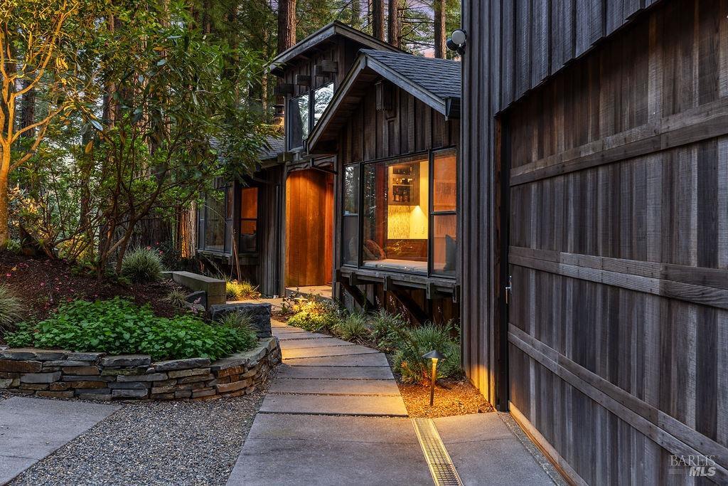 17090 Fitzpatrick Ln