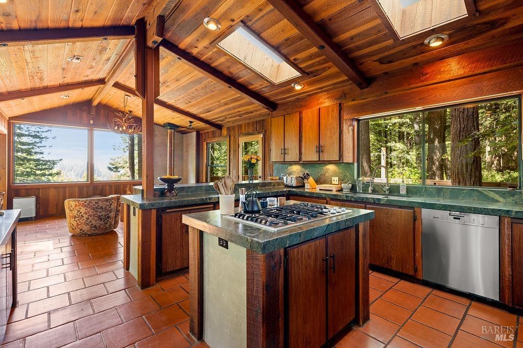 17090 Fitzpatrick Ln