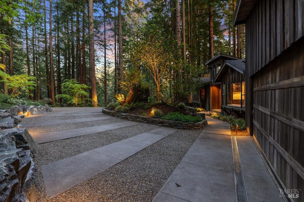 17090 Fitzpatrick Ln