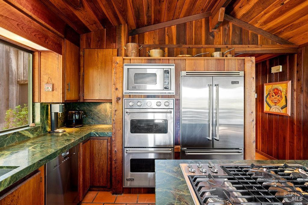 17090 Fitzpatrick Ln