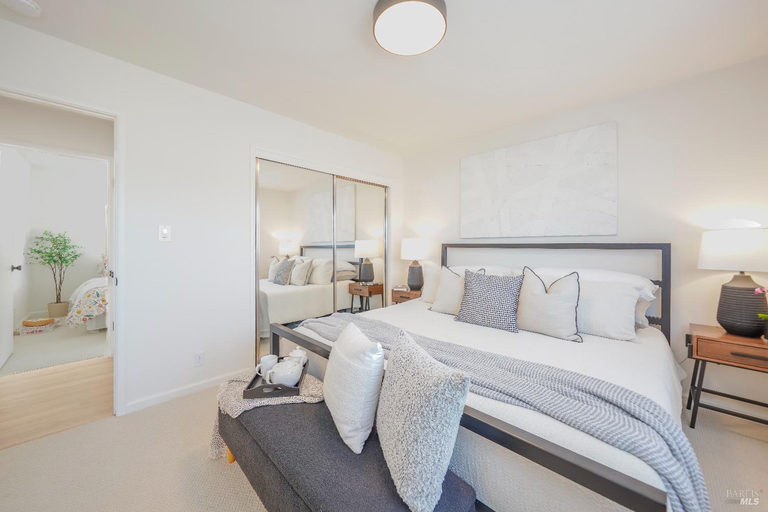 453 Alameda De La Loma