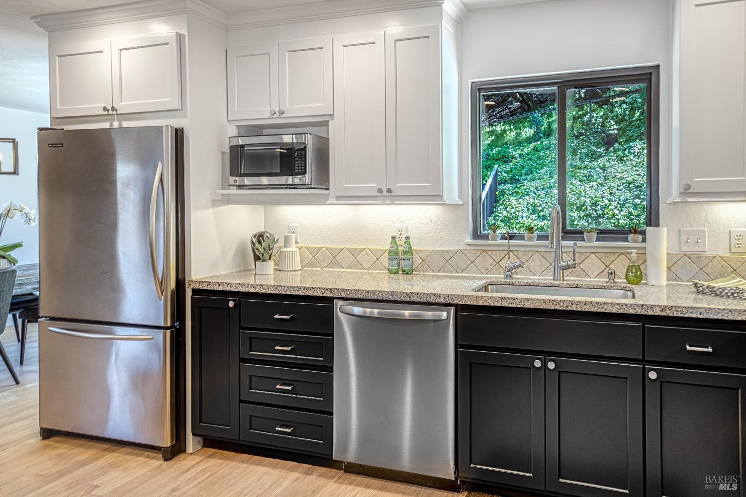 453 Alameda De La Loma