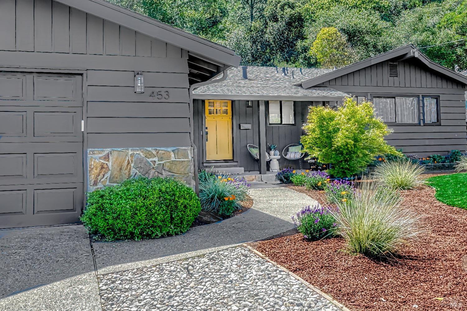 453 Alameda De La Loma