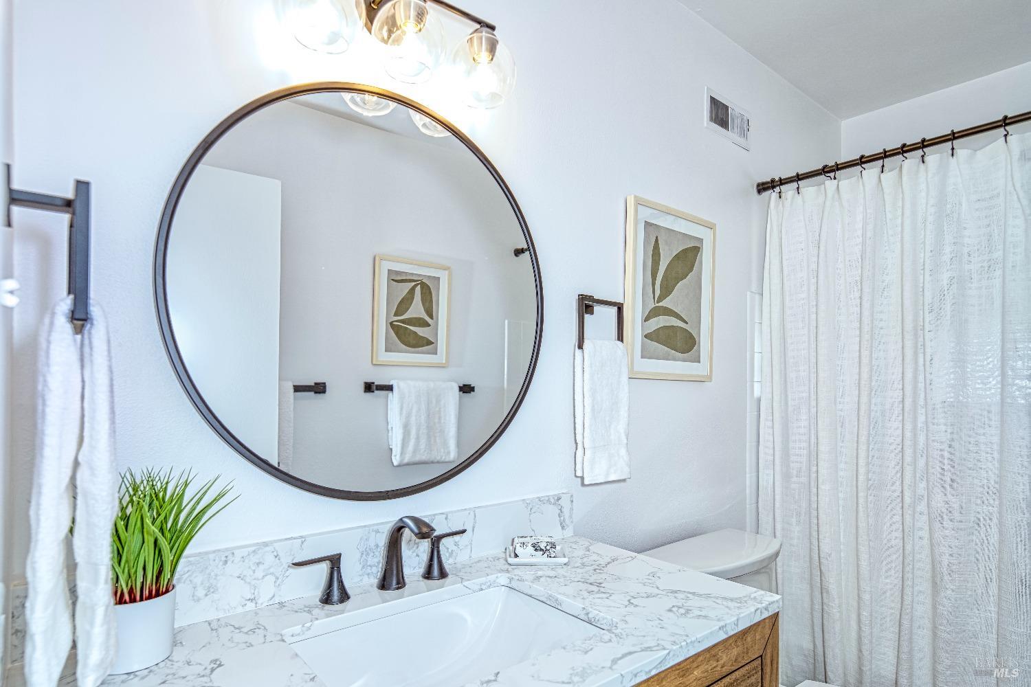 453 Alameda De La Loma