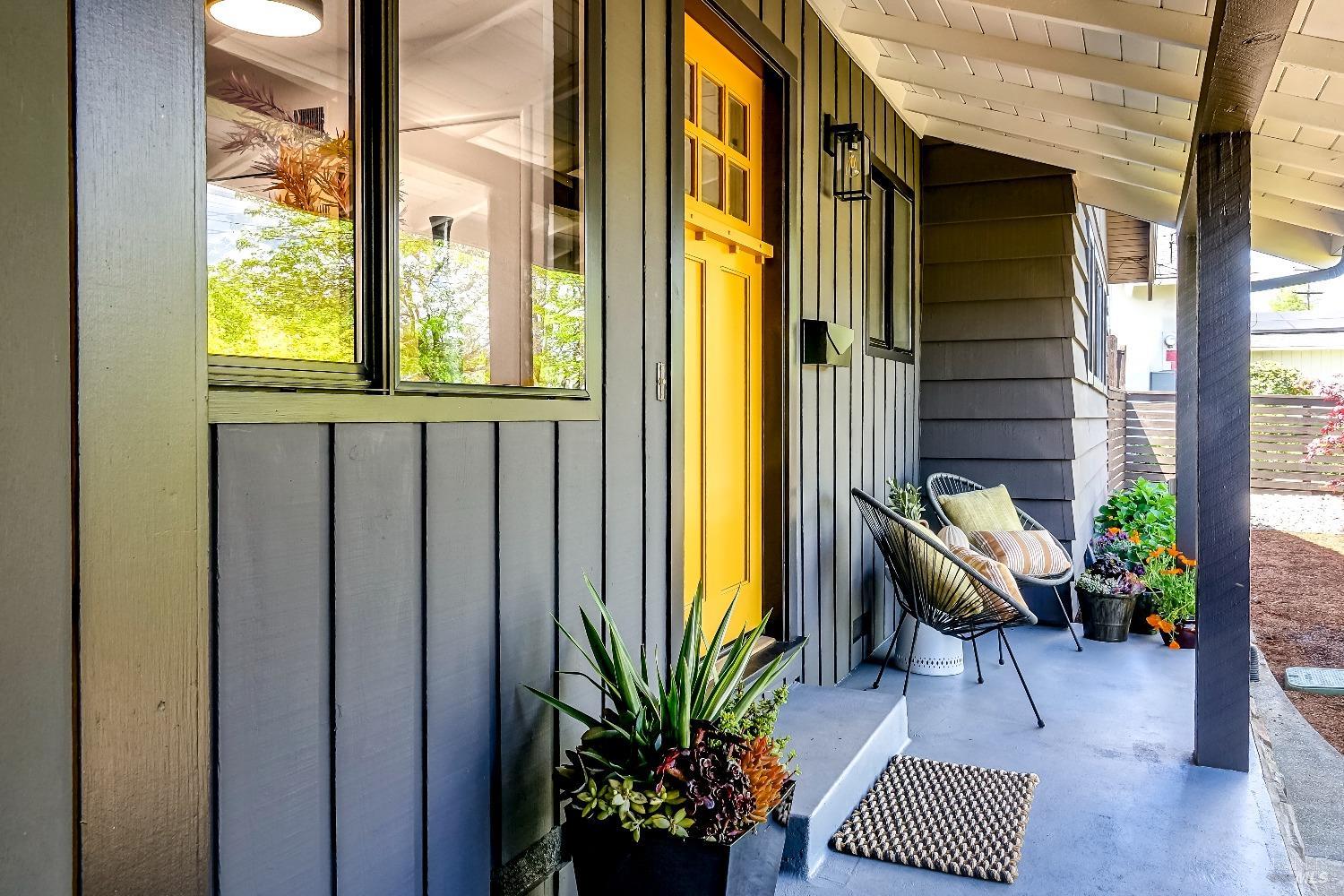 453 Alameda De La Loma