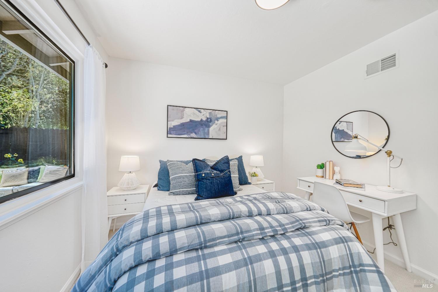 453 Alameda De La Loma