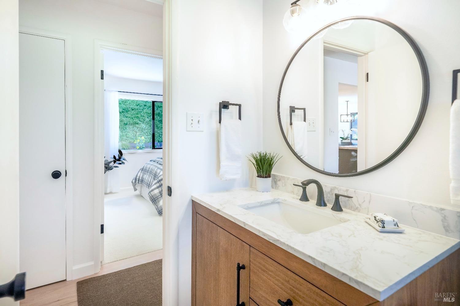 453 Alameda De La Loma