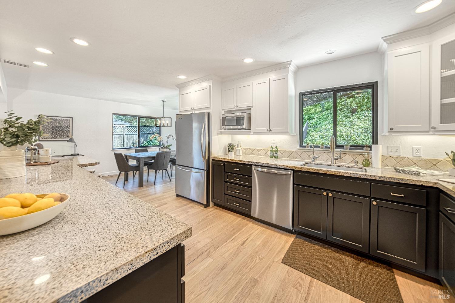 453 Alameda De La Loma