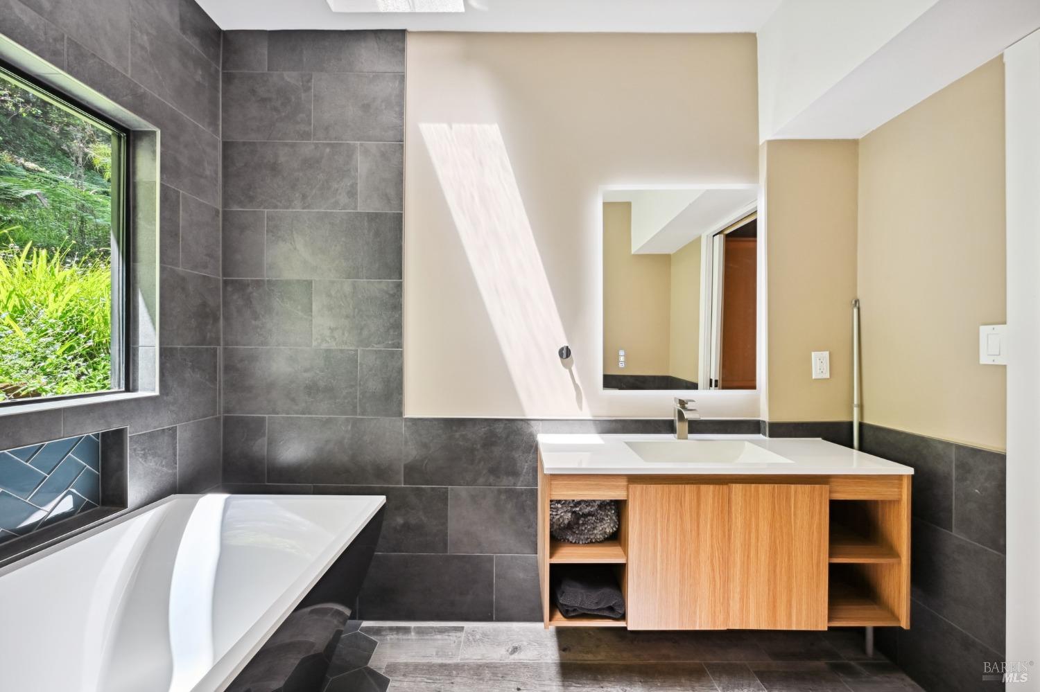 21713 Starrett Hill Dr