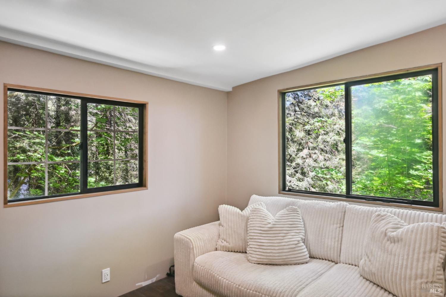 21713 Starrett Hill Dr