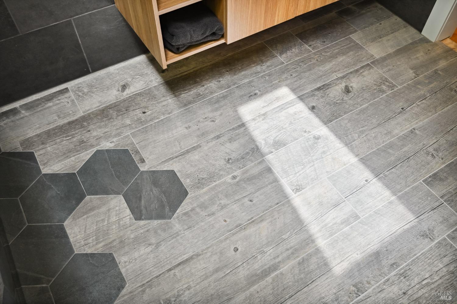 21713 Starrett Hill Dr