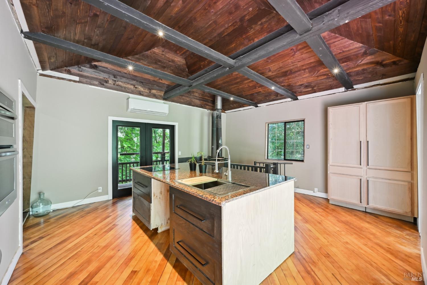 21713 Starrett Hill Dr