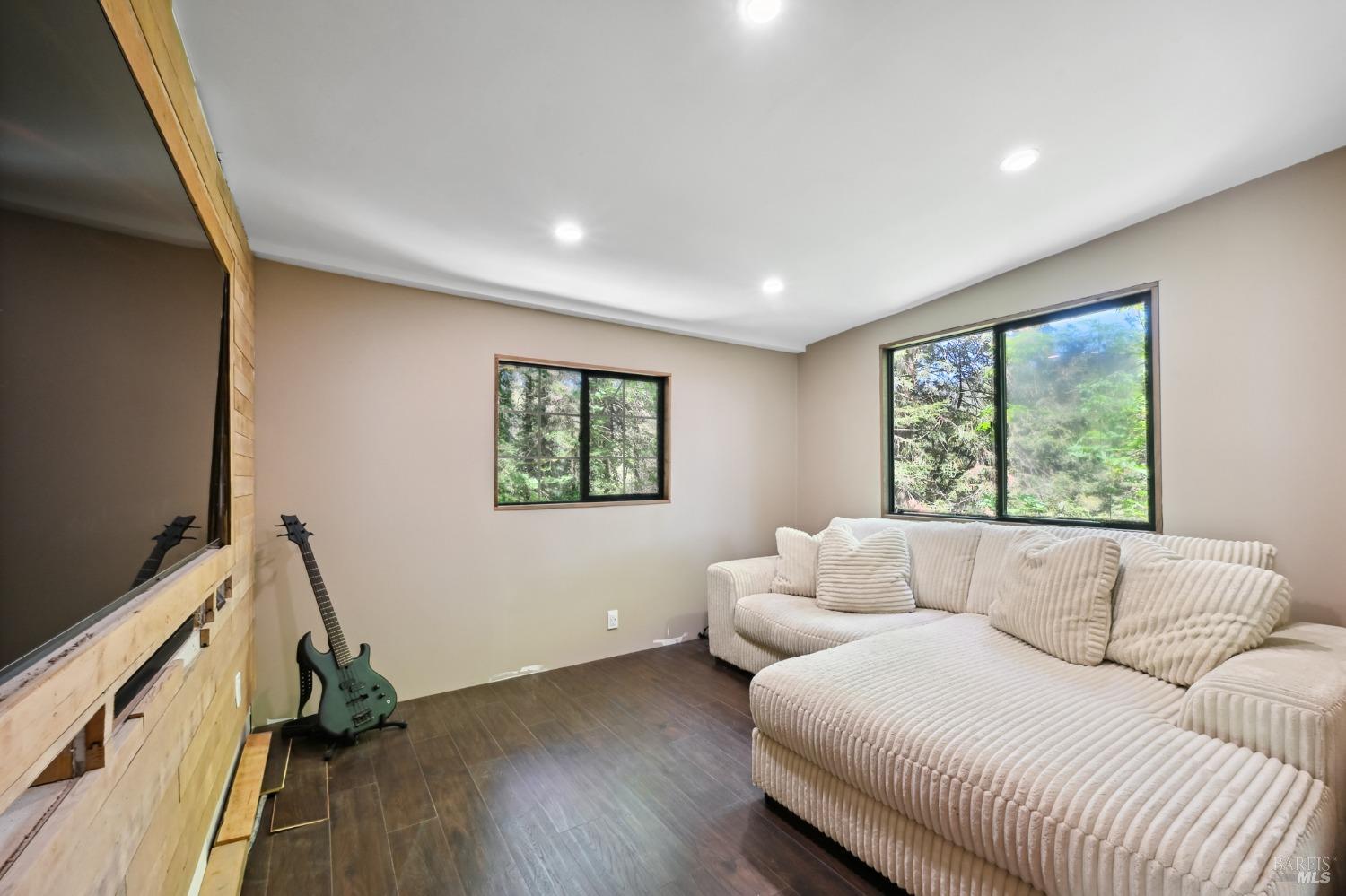 21713 Starrett Hill Dr
